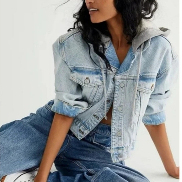 Jackets & Blazers - We The Free Jean Jacket Sz Medium.